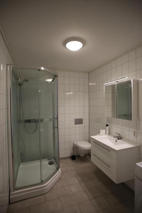 Sentral Leilighet Med 3 Soverom Харстад Экстерьер фото